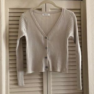 Basic cropped ivory cardigan